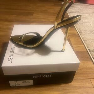 Nine West Gold Metallic Heels Elegant Stiletto Sandals